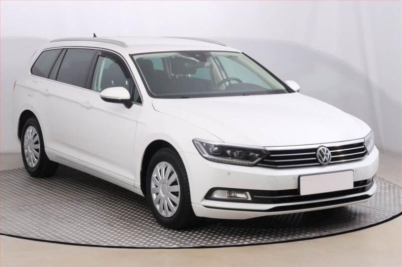 Volkswagen Passat - hlavní fotka inzerátu