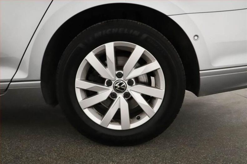 Volkswagen Passat - hlavní fotka