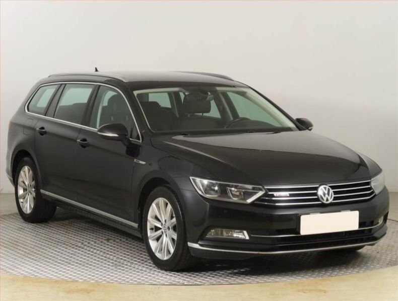 Volkswagen Passat - hlavní fotka inzerátu