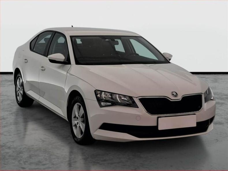 Škoda Superb - hlavní foto