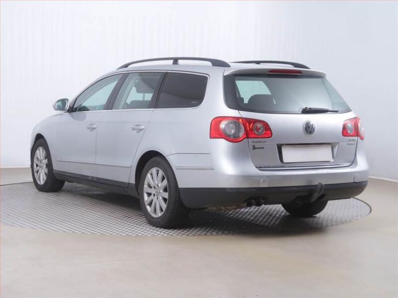 Volkswagen Passat - hlavní fotka