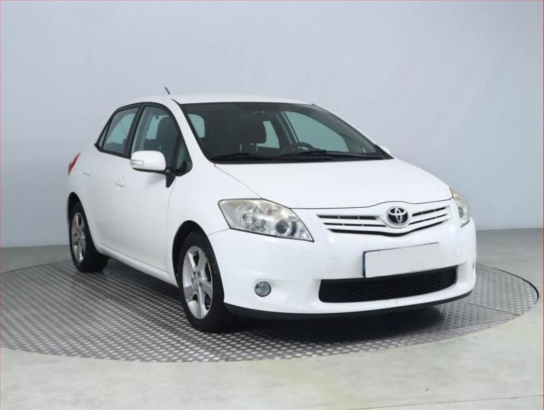 Toyota Auris - hlavní foto