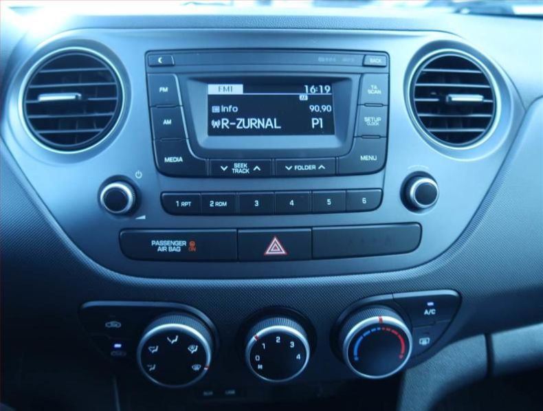 Hyundai i10 - hlavní fotka