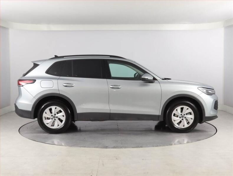 Volkswagen Tiguan - hlavní fotka