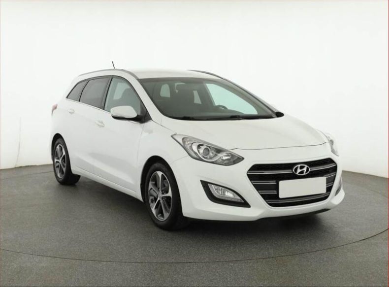 Hyundai i30 - hlavní foto
