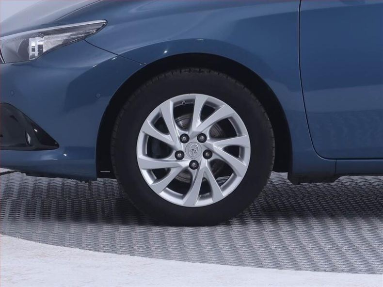 Toyota Auris - hlavní fotka