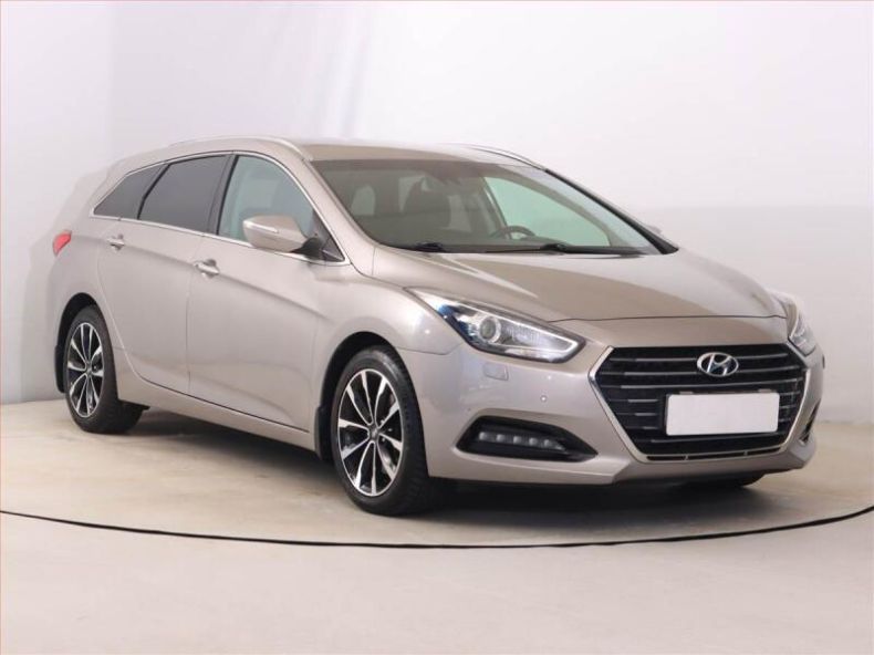 Hyundai i40 - hlavní foto