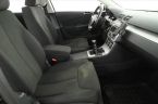 Volkswagen Passat - fotka číslo 6