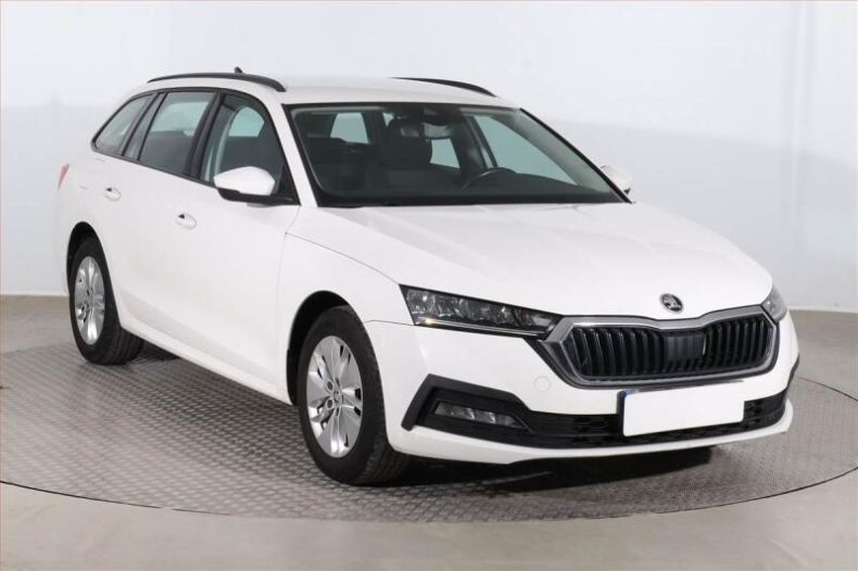 Škoda Octavia - hlavní fotka