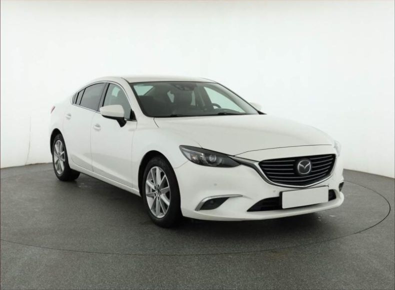 Mazda 6 - hlavní foto