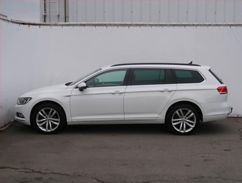 Volkswagen Passat - hlavní fotka