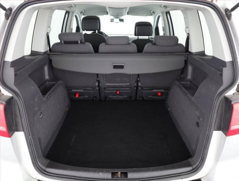 Volkswagen Touran - hlavní fotka inzerátu