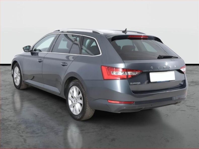 Škoda Superb - hlavní fotka