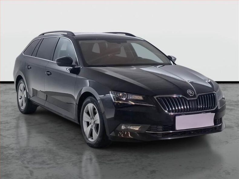 Škoda Superb - hlavní fotka