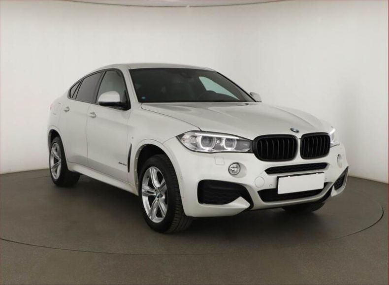 BMW X6 - hlavní foto