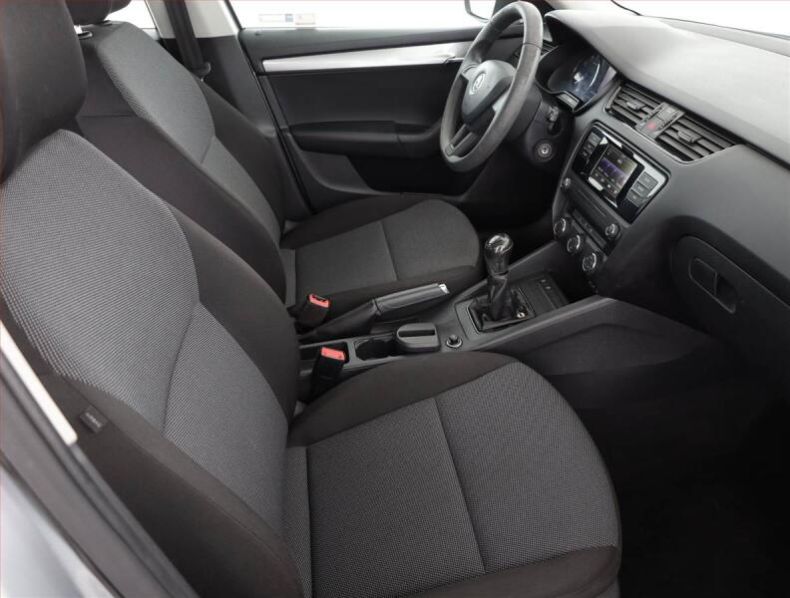 Škoda Octavia - hlavní fotka