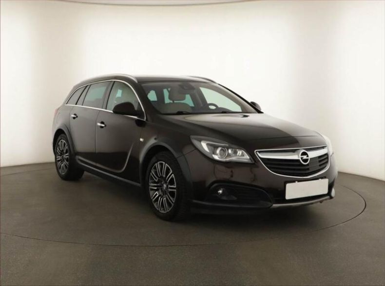 Opel Insignia - hlavní foto