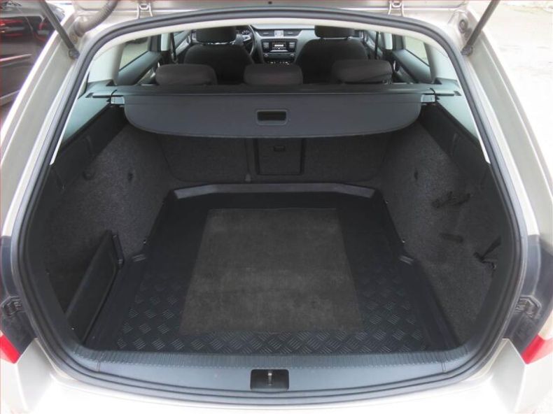 Škoda Octavia - hlavní fotka