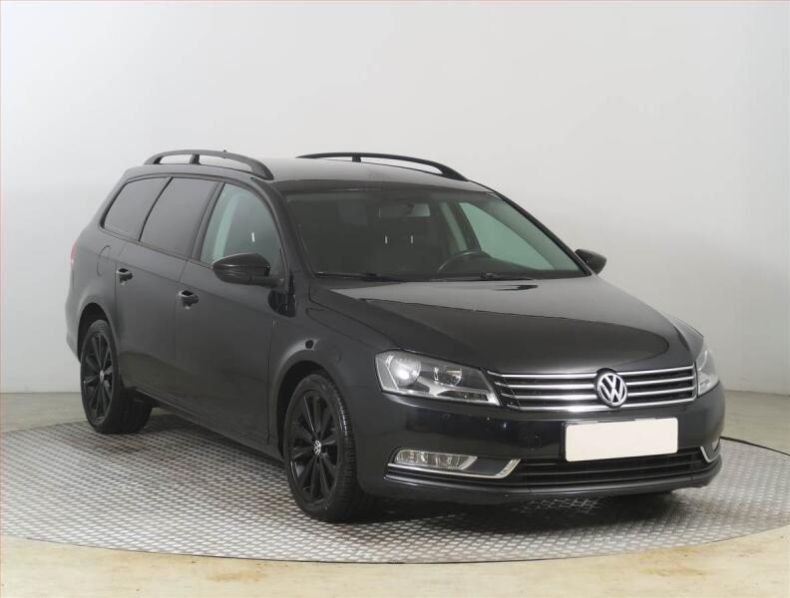 Volkswagen Passat - hlavní fotka inzerátu