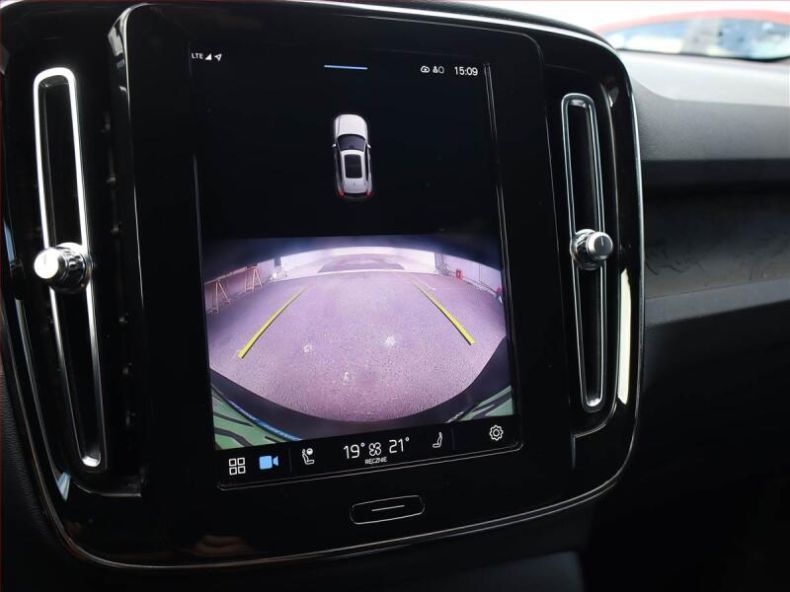 Volvo XC40 - hlavní fotka