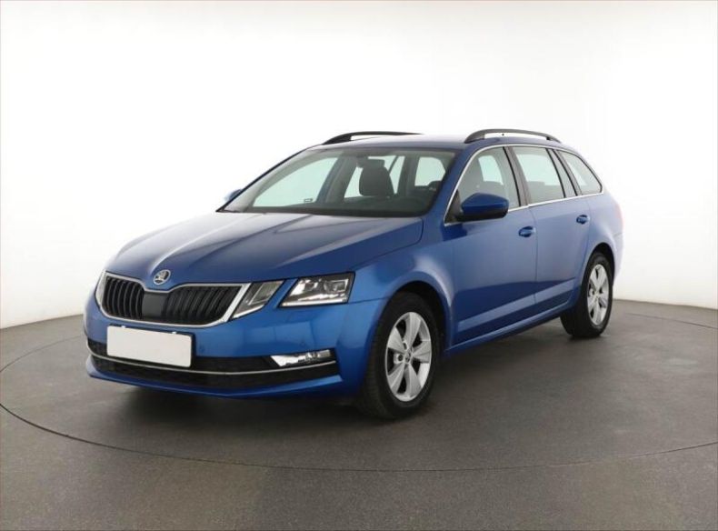 Škoda Octavia - hlavní fotka