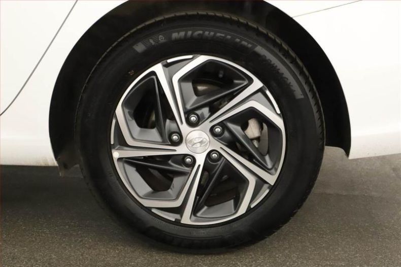 Hyundai i30 - hlavní fotka