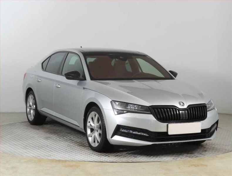 Škoda Superb - hlavní foto