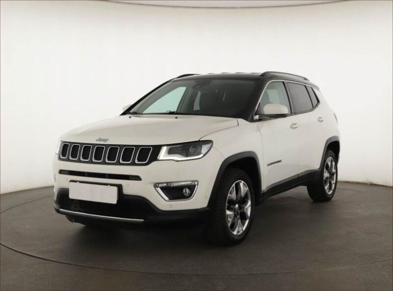 Jeep Compass - hlavní fotka