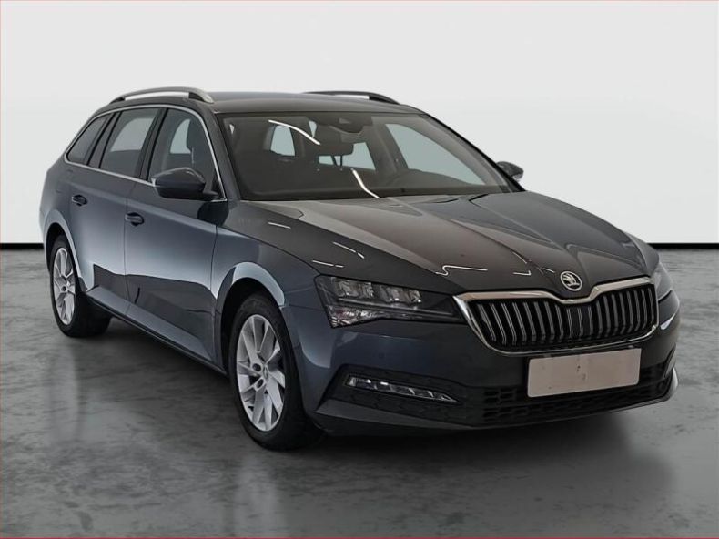 Škoda Superb - hlavní foto