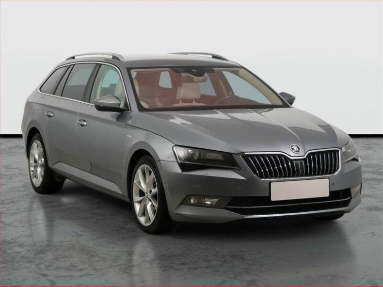Škoda Superb - hlavní foto