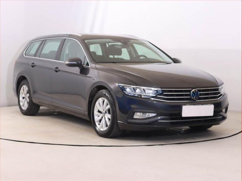 Volkswagen Passat - hlavní fotka inzerátu