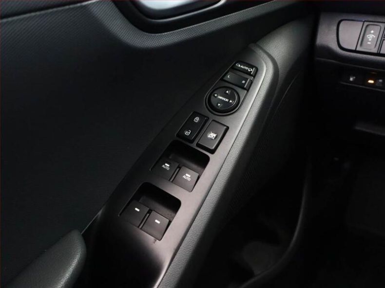 Hyundai Ioniq - hlavní fotka