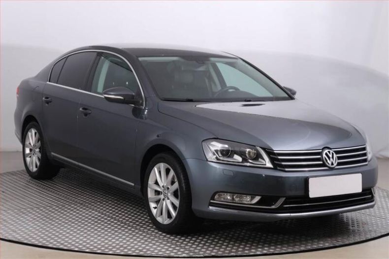 Volkswagen Passat - hlavní fotka inzerátu