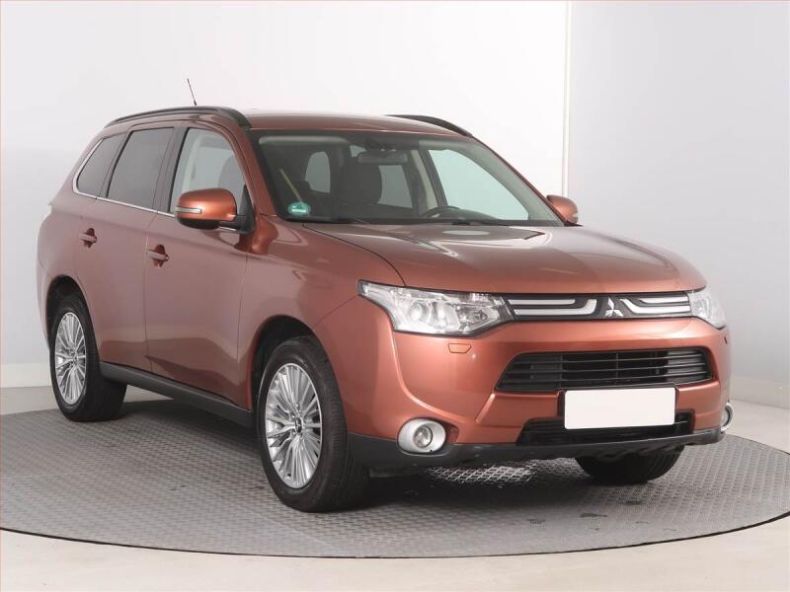 Mitsubishi Outlander - hlavní fotka inzerátu