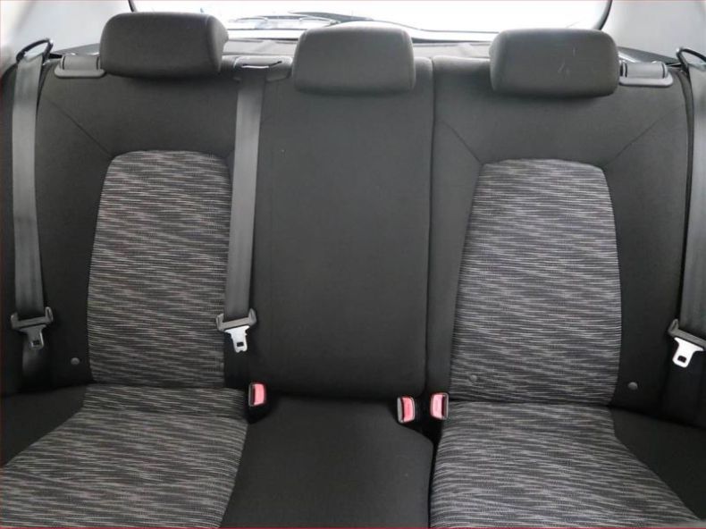 Kia Cee'd - hlavní fotka