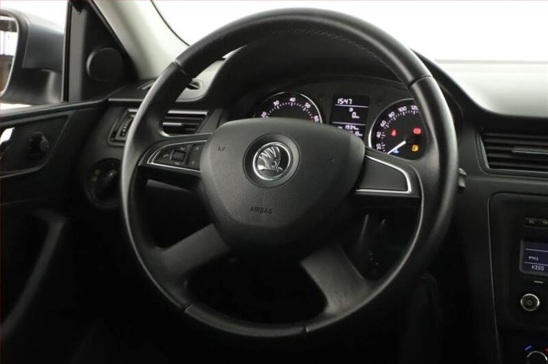 Škoda Rapid - hlavní fotka