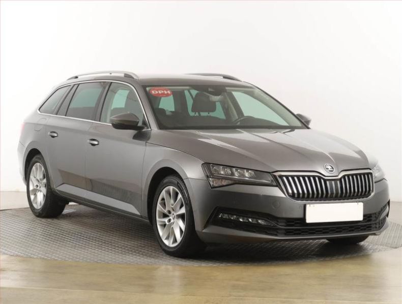 Škoda Superb - hlavní fotka