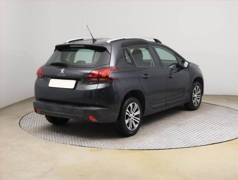 Peugeot 2008 - hlavní fotka