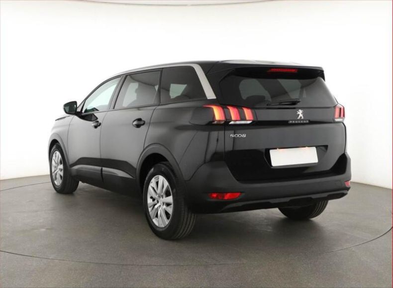 Peugeot 5008 - hlavní fotka
