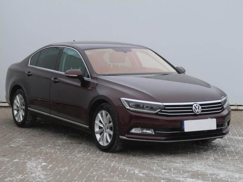 Volkswagen Passat - hlavní fotka