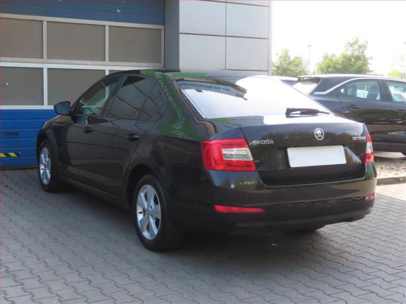 Škoda Octavia - hlavní fotka
