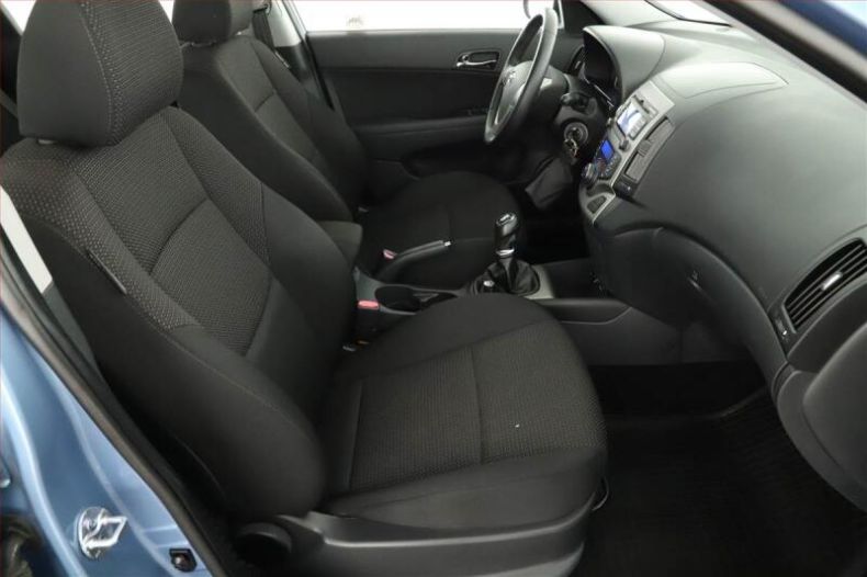 Hyundai i30 - hlavní fotka