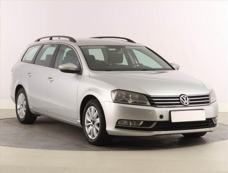 Volkswagen Passat - hlavní fotka inzerátu