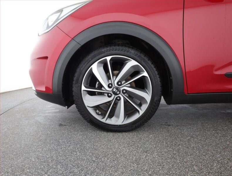 Kia Niro - hlavní fotka