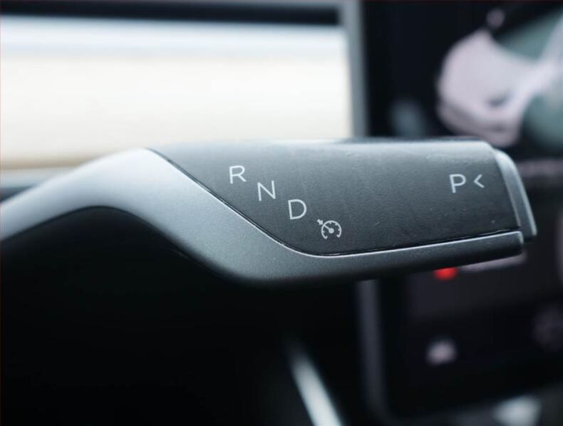 Tesla Model 3 - hlavní fotka