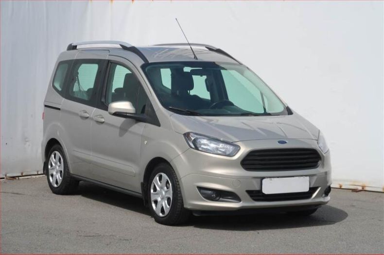 Ford Tourneo - hlavní foto