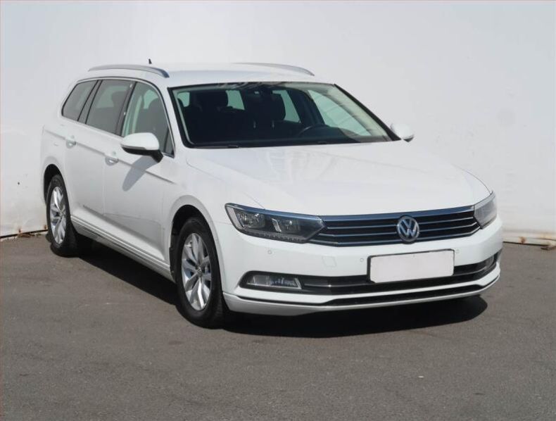 Volkswagen Passat - hlavní fotka inzerátu