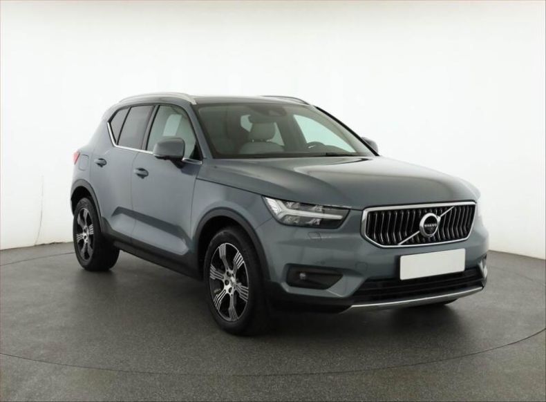 Volvo XC40 - hlavní foto