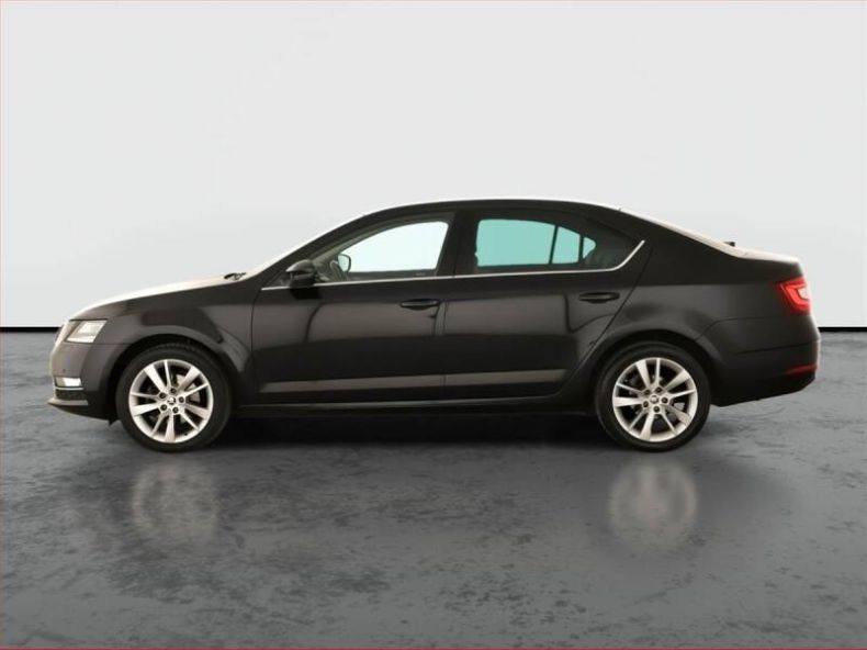 Škoda Octavia - hlavní fotka