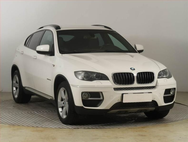 BMW X6 - hlavní foto